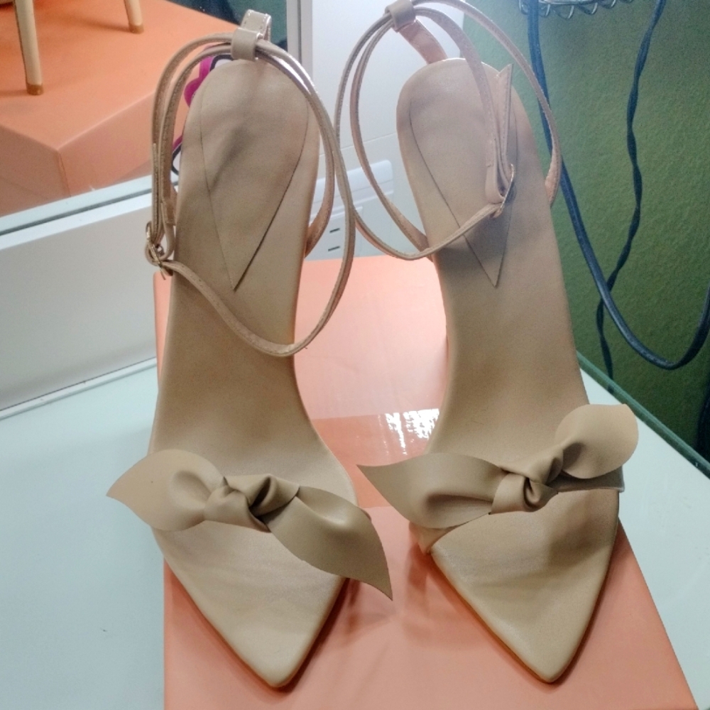 Elegant Beige Women's Heels with Bow Detail